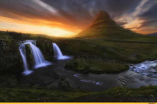 Природы Фото водопад с радугой на заднем плане