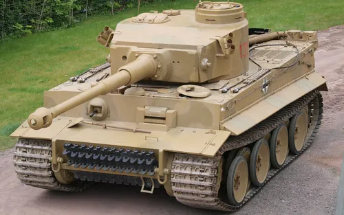 Танк Тигр Обои на телефон военный танк на дороге