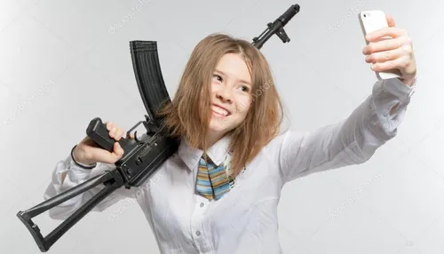 Стоковые Фото человек, держащий пистолет