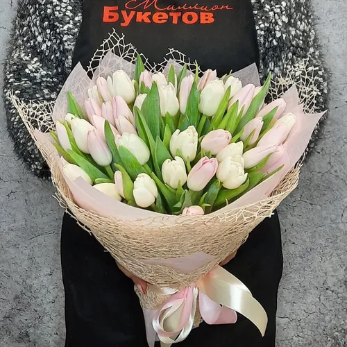 Тюльпаны Фото корзина цветов