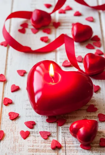День Святого Валентина Обои на телефон свеча на столе