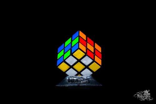 Кубик Рубика Обои на телефон красочное стеклянное окно