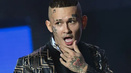 Моргенштерна Фото мужчина с татуировками на лице