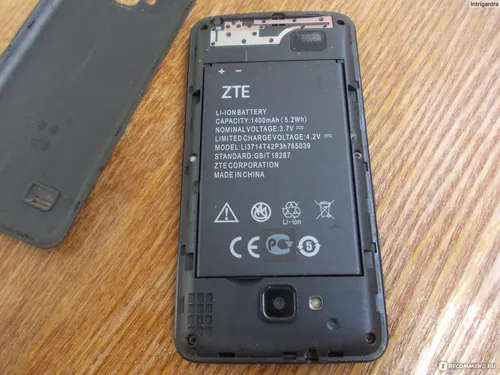 Теле2 Мини Обои на телефон черное прямоугольное устройство