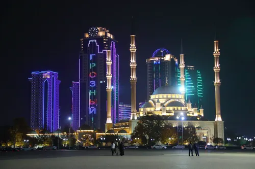 Чечня Обои на телефон город с высокими зданиями