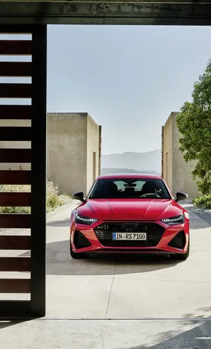Audi Rs7 Обои на телефон красный автомобиль, припаркованный на улице
