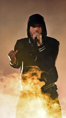 Eminem Обои на телефон человек, курящий сигарету