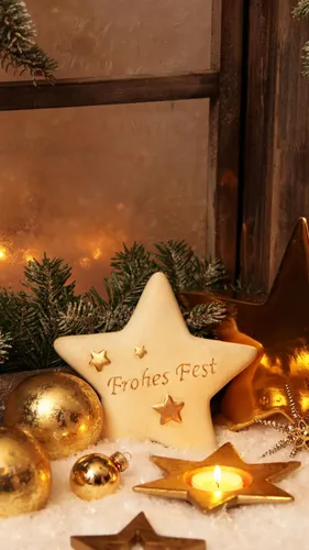 Новогодние Андроид Обои на телефон коробка с елкой и огнями в ней