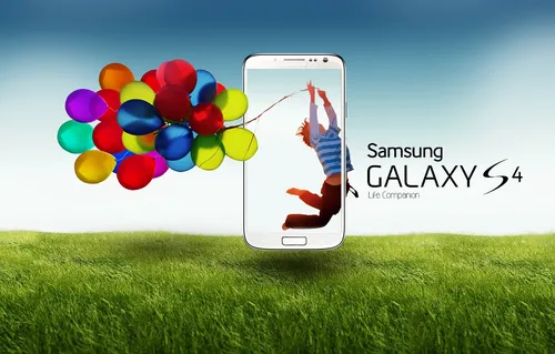 Samsung Galaxy S4 Mini Обои на телефон человек прыгает в воздух с воздушными шарами перед собой