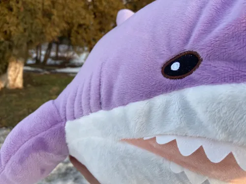 Акула Из Икеи Обои на телефон крупный план чучела животного