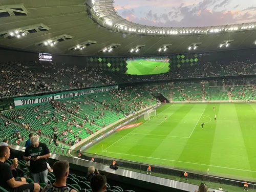Фк Краснодар Обои на телефон футбольный стадион с зеленым полем