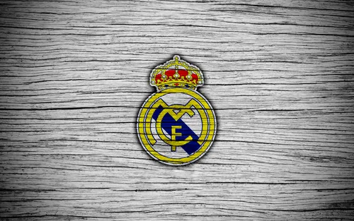 Реал Мадрид Обои на телефон логотип на деревянной поверхности