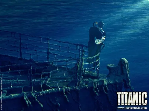 Титаник Обои на телефон мужчина и женщина целуются на скале в воде