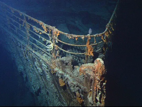 Титаник Обои на телефон спутниковый снимок города