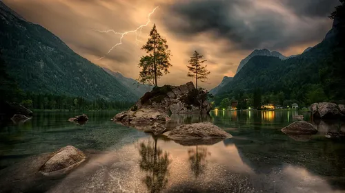 Природа Фото водоем со скалами и деревьями вокруг него