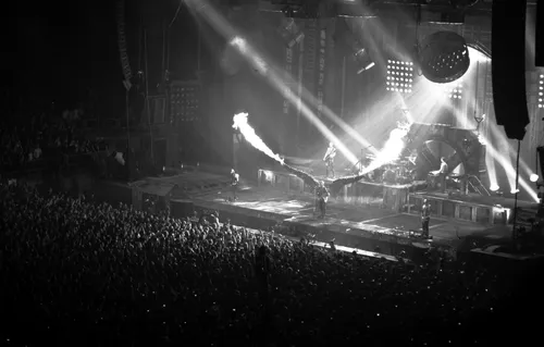 Rammstein Обои на телефон группа, выступающая на сцене