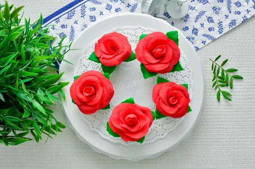 Розы Фото тарелка красных роз