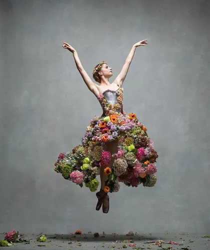 Балерина Обои на телефон человек в платье с цветами