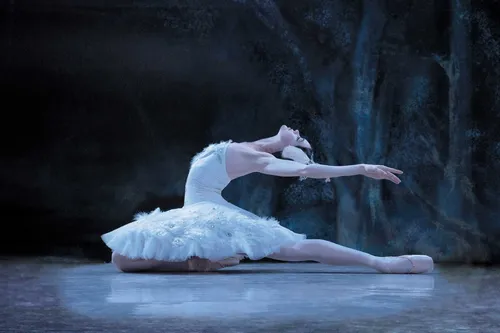 Балерина Обои на телефон человек в белом балетном одеянии