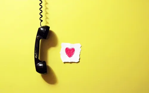 Красивые На Сенсорный Телефон Обои на телефон нож рядом с печеньем в форме сердца