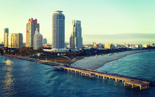 Майами Обои на телефон городской пейзаж с пляжем и водой