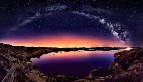 Ночное Небо Обои на телефон водоем с национальным парком Крейтер-Лейк и городом вдалеке