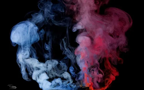 Дым Обои на телефон крупный план красного и синего дыма