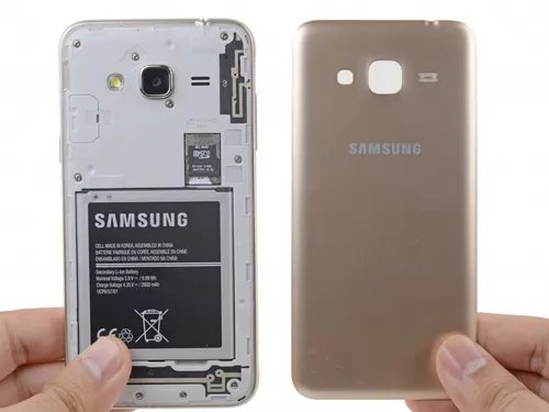 Samsung Galaxy J3 2016 Обои на телефон картинка