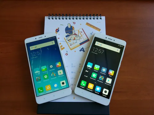 Xiaomi Redmi 4X Обои на телефон группа сотовых телефонов