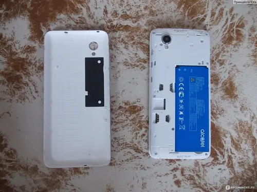 Алкатель Обои на телефон пара белых прямоугольных устройств