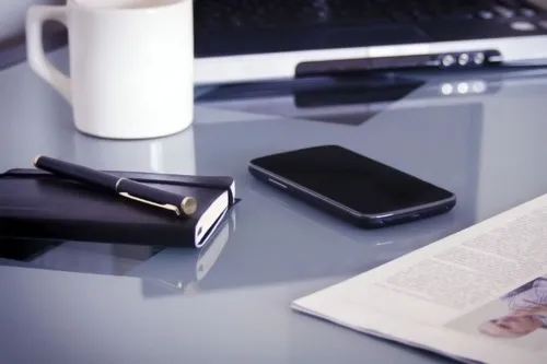 Бизнес Обои на телефон мобильный телефон и ручка на столе