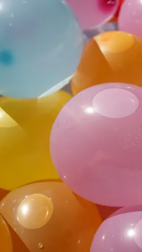 Воздушные Шарики Обои на телефон группа разноцветных воздушных шаров