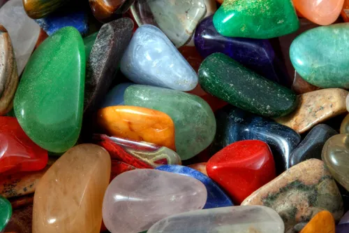 Морские Камни Обои на телефон куча разноцветных камней