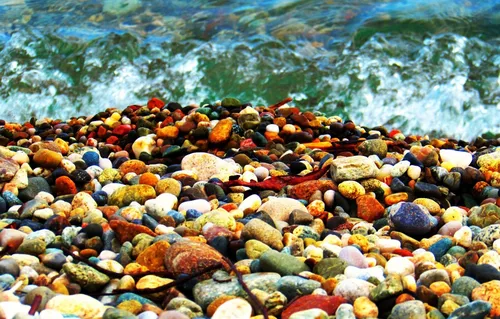 Морские Камни Обои на телефон скалистый пляж с ручьем