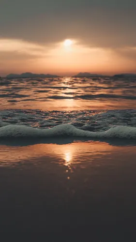 Природа Море Обои на телефон водоем с волнами и закатом на заднем плане