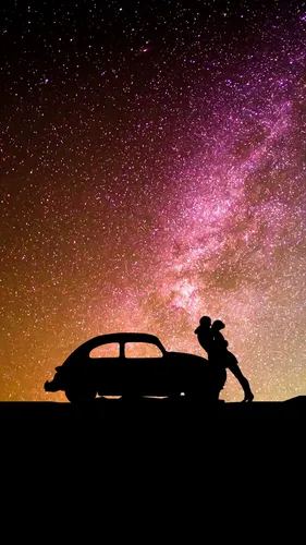 Романтика Обои на телефон человек, сидящий на скамейке и смотрящий на небо, наполненное звездами