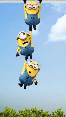 С Миньонами Обои на телефон пара человек в желтых и синих воздушных шарах в небе