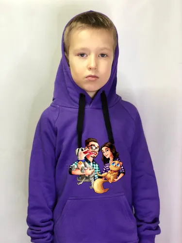Эдисон Перец Фото человек в фиолетовом халате