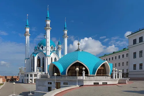 Казань Фото большое здание с башнями
