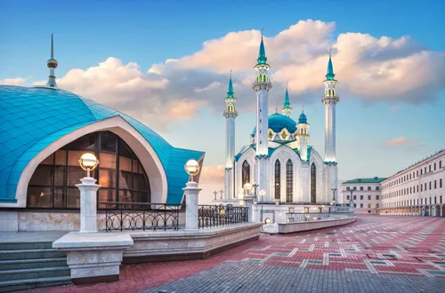 Казань Фото большое здание с купольной крышей
