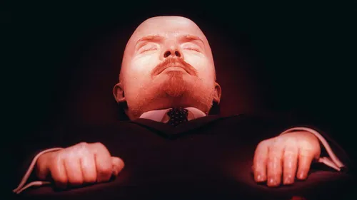 Ленин В Мавзолее Фото мужчина с усами