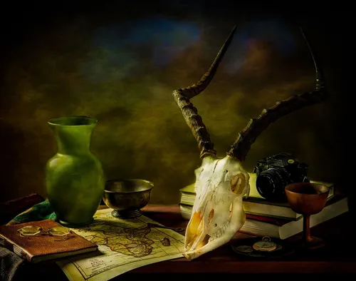 Натюрморт Фото картина дракона и вазы