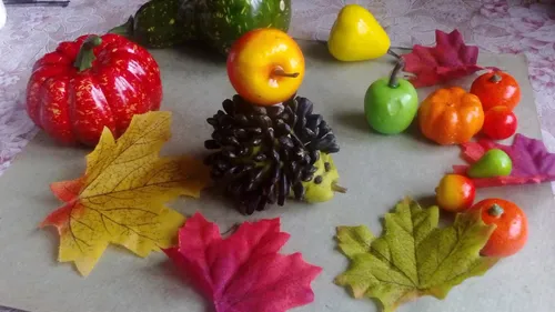 Поделки Осень В Школу Фото группа фруктов на столе
