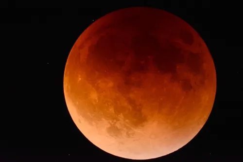 Луны Фото красно-оранжевая луна