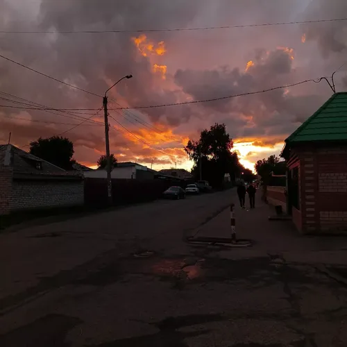 улица с закатом