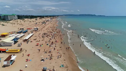 Анапа Фото переполненный пляж с людьми
