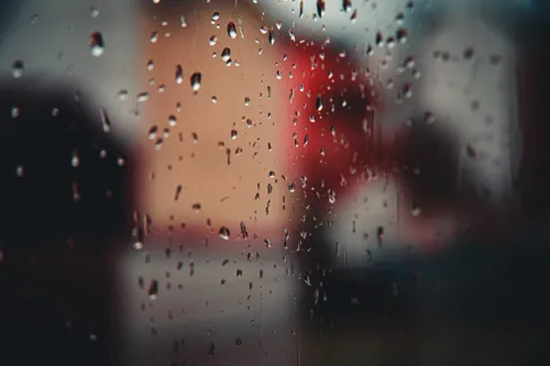 Дождь Обои на телефон размытое изображение человека