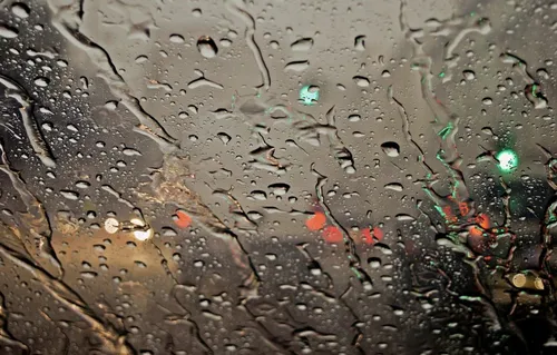 Дождь Обои на телефон крупный план мокрого окна