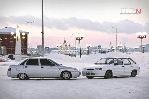 Бпан Обои на телефон автомобили, припаркованные на снегу