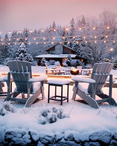 Зима Уют Обои на телефон задний двор со столом и стульями и заснеженный двор